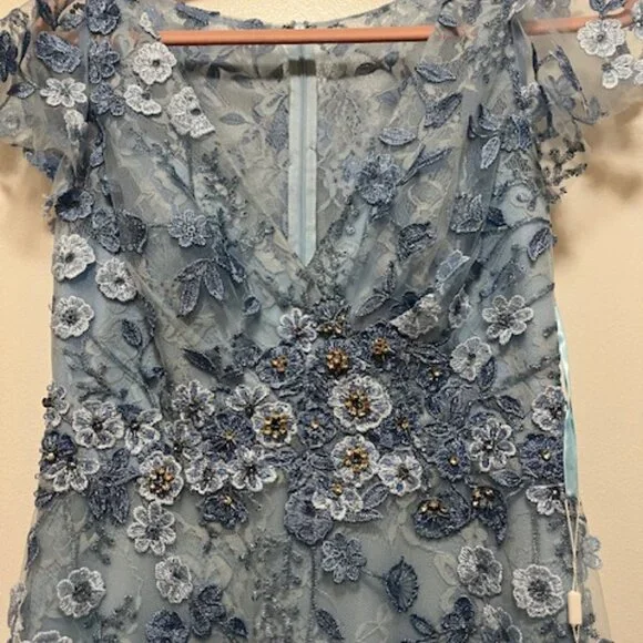 NWT Mac Duggal Size 6 Blue Embroidered Applique Wrap Over Flutter Sleeve Gown - Picture 4 of 7
